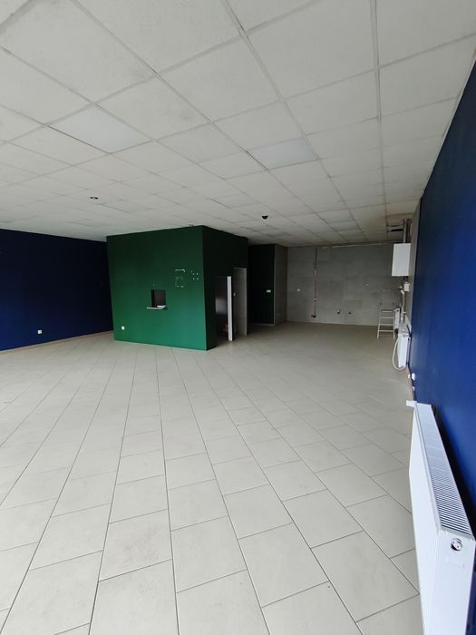 Wynajmę duży lokal bez czynszu