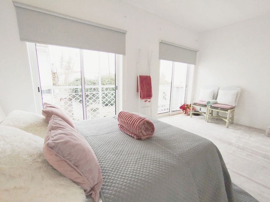 Moradia T2 Renovada em zona tranquila. Ideal para morar o ano inteiro–