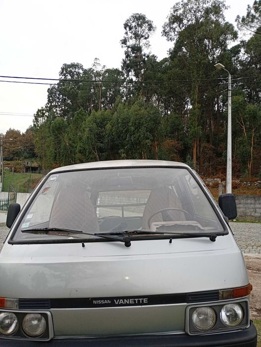 Nissan vanette motor como novo