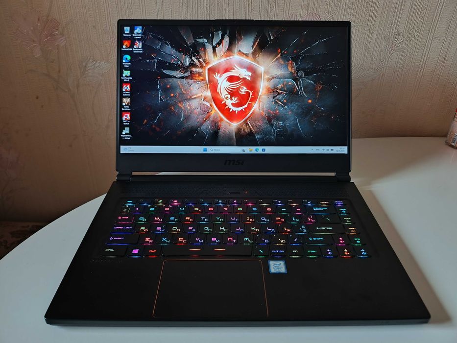 MSI GS65 Stealth 8RE i7-8750H 16GB nVIDIA GTX1060 6G SSD512Gb 144Hz