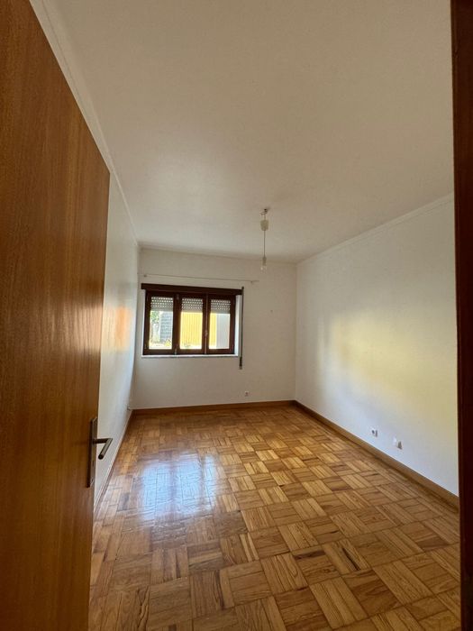 Arrenda-se APT T3