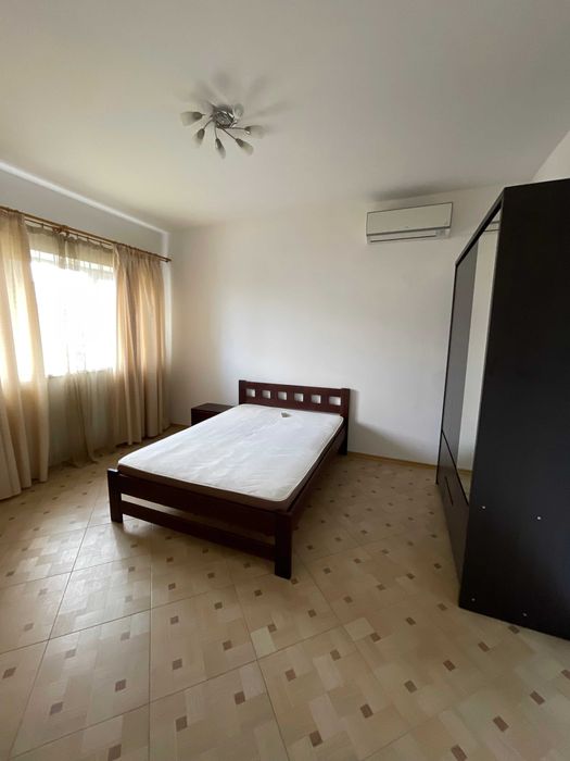 Будинок 450м2 біля печерської школи