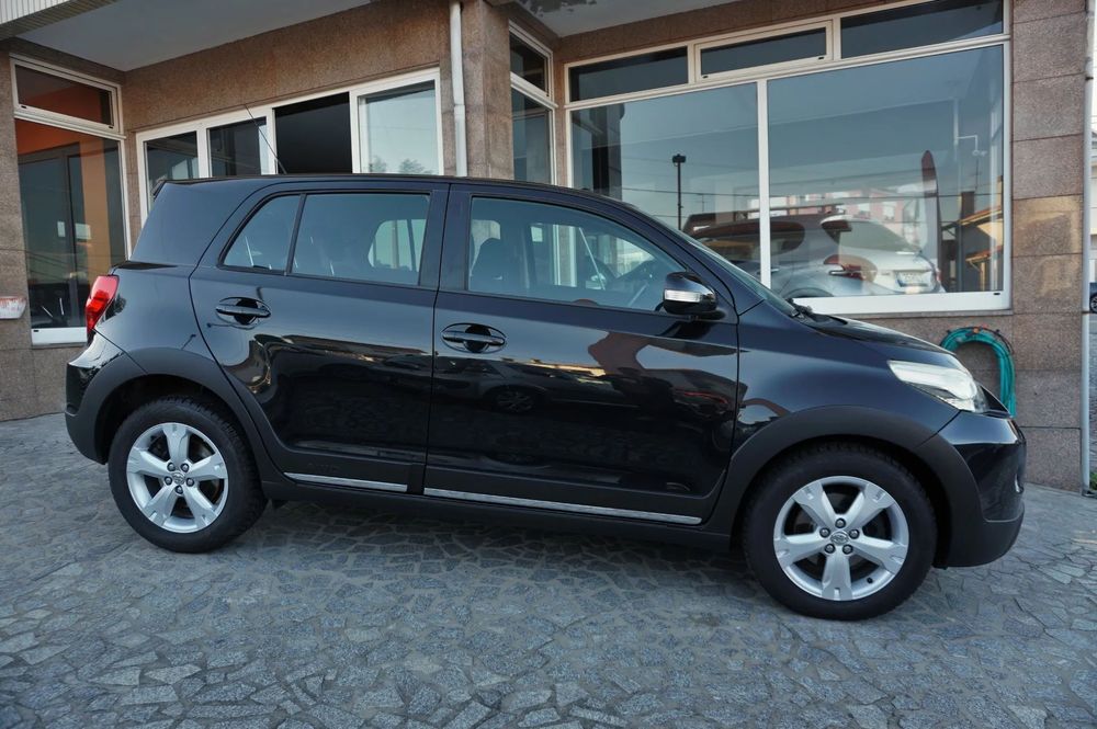 Toyota Urban Cruiser 1.4 D-4D 4x4 Trek