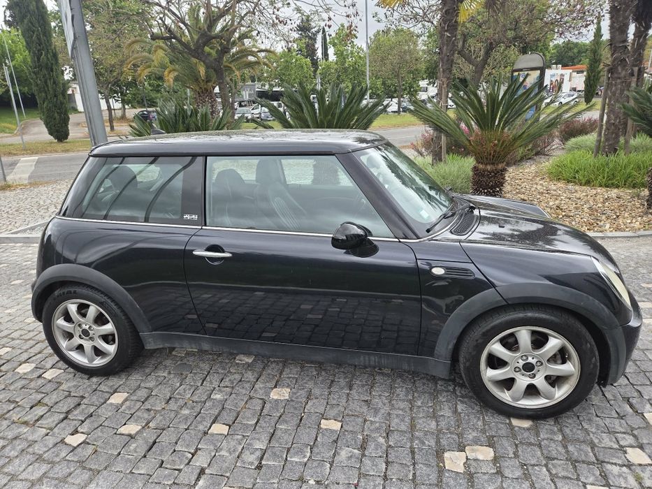 Mini Cooper Gasolina/ GPL versão Parklane  Lindo