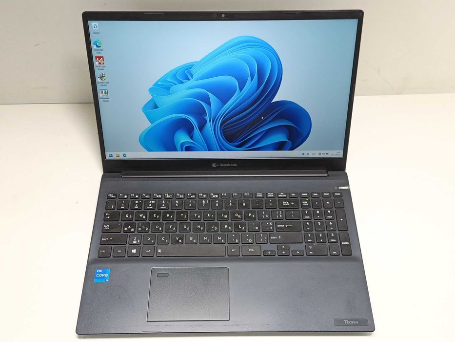 Ноутбук Toshiba Dynabook А50-J 15.6" IPS  i5-1135G7 8Gb 256Gb SSD