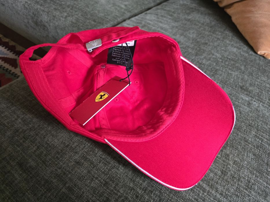 Boné Ferrari - Formula 1 Club