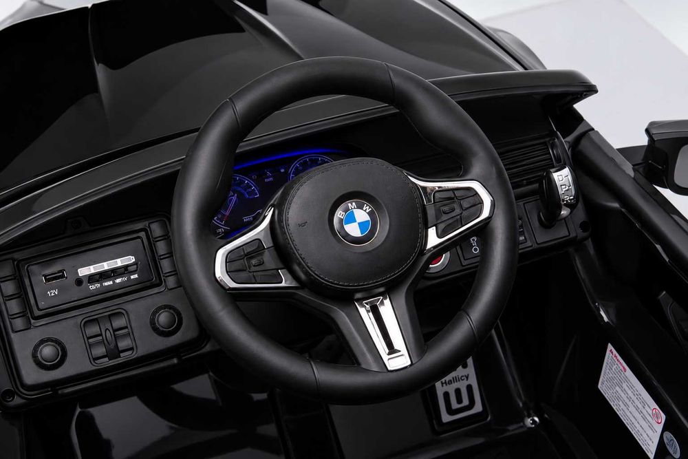 BMW M5 Auto na Akumulator Z Platformą Dla Rodzica Lakierowane LED Full