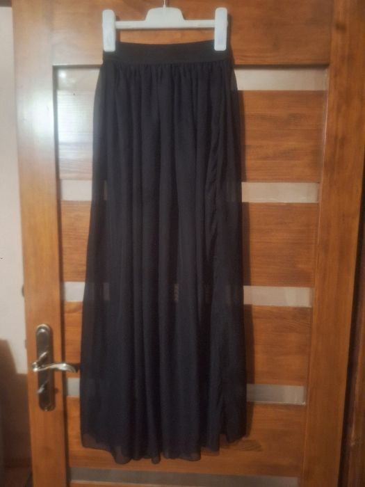 Spódmica w rozmiarze M/L,stan bardzo dobry.