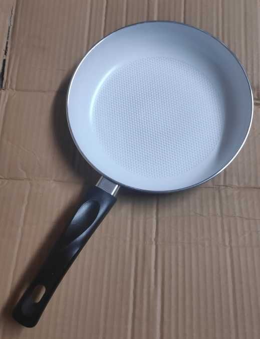 Patelnia ceramiczna KH 24 cm outlet