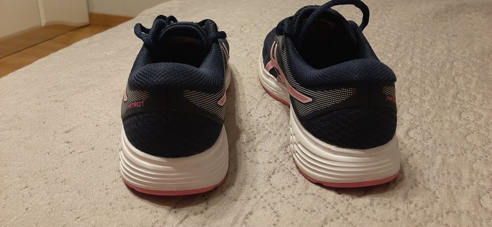 Buty sportowe Adidasy Oasics