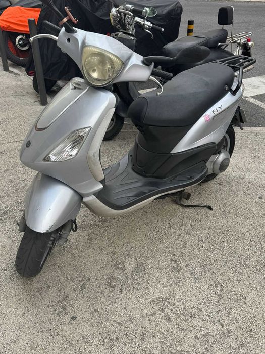 Scooter, 125cc Piaggio