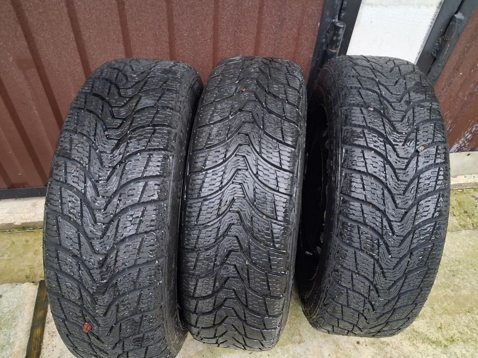 Продам шини 195/65 R15