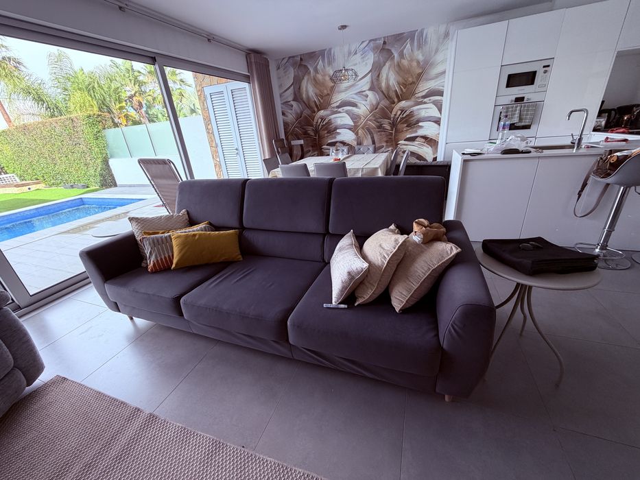 Sofa como novo em cinza