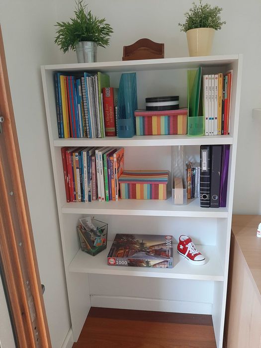 Conjunto secretaria com estante