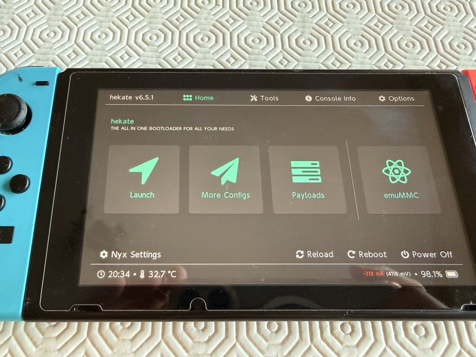 Nintendo Switch V2 Desbloqueada (Modchip) + Dock + MicroSD 128GB – Impecável