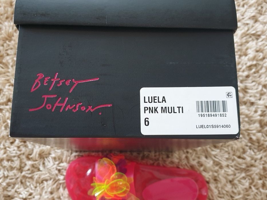 Продам нові пляжні шльопанці орігіналі -  Betsey Johnson. США, Розм