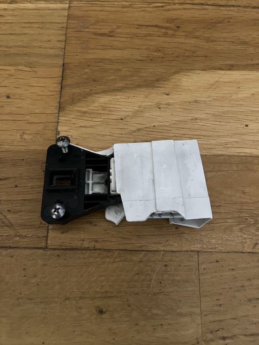 Vendo peças provenientes de uma Samsung EcoBubble WF80F5EFW2W/EP – 8 kg.