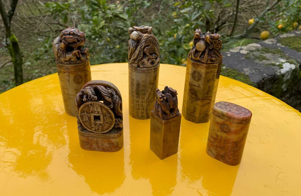 Conjunto de selos chineses em pedra
