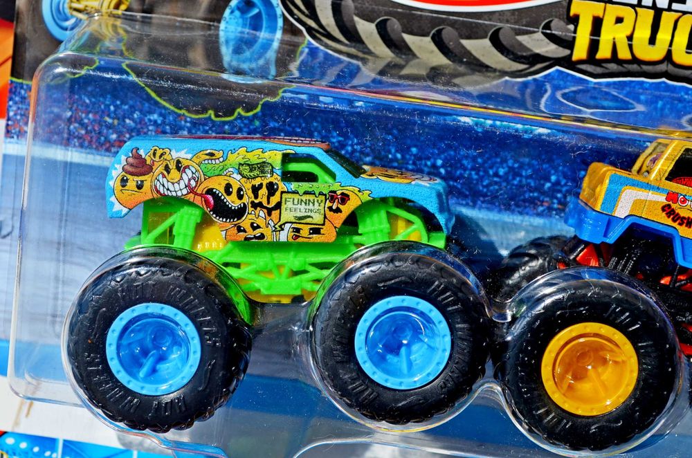 набір Hot Wheels Monster Trucks монстр трак 2 шт машинка джип вантажівка грузовик внедорожник позашляховик Монстер Трак Mega Wrex Shark