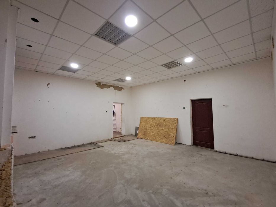 Приміщення 120 м2 вул. Мазепи. СВІТЛО НЕ ВИМИКАЮТЬ.