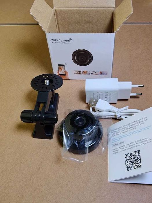 Câmara de Vigilância Wi-Fi HD V380 Pro com Suporte e Acessórios (Nova)
