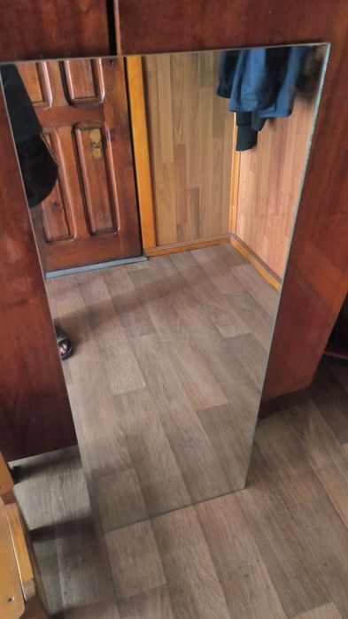 Дзеркала практично даром