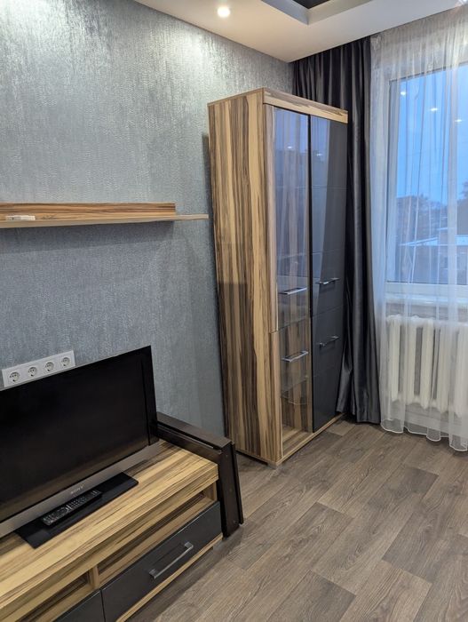ПРОДАМ хорошу ТРИКІМНАТНУ квартиру в м. Ніжин. Можна під ЄВідновлення