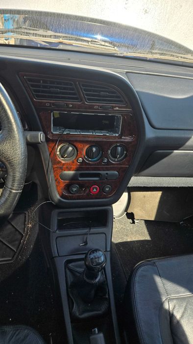 Peugeot 306 Griffe Pack interiores Estofos em Pele em excelente estado