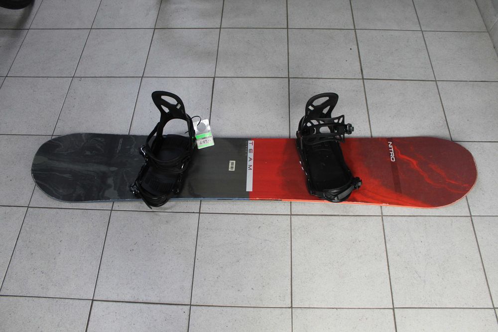 Deska Snowboard NITRO TEAM 157 cm + Wiązania Nowe