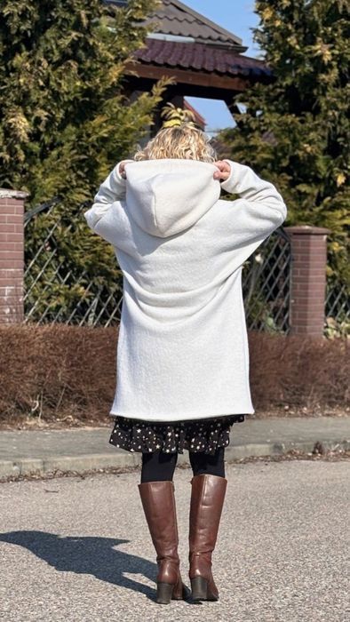Naturalny damski płaszcz  36 kaptur 100% wełna parzona wool merino