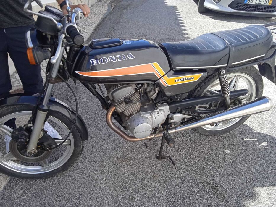 Mota Honda CB 125 Twin