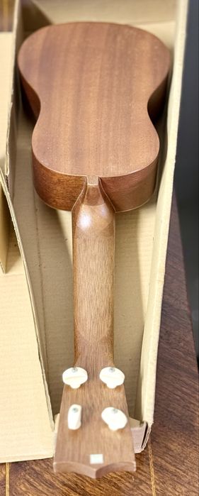 Vintage Ukelele Mitubagakki