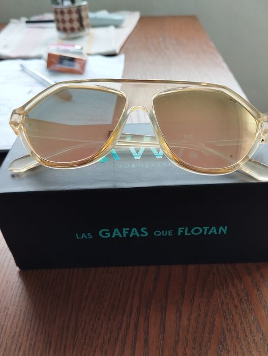 Óculos de Sol flutuantes AWA