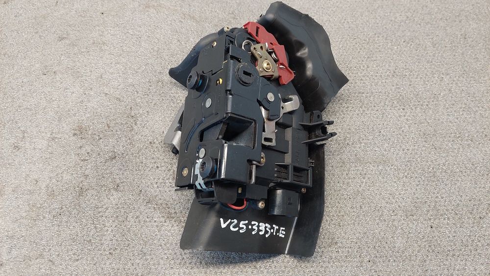 Fechadura / fecho porta trás esquerdo AUDI A4 Avant (8E5, B6)
