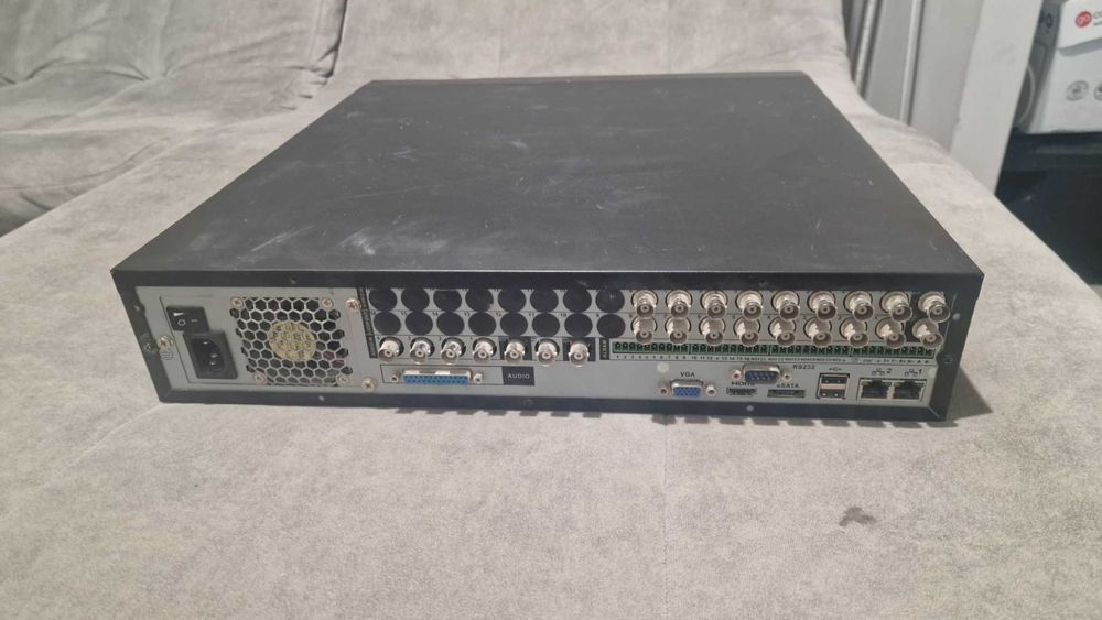 Відеореєстратор Dahua DVR0804HF на 8 + 8IP камер + 500GB HDD