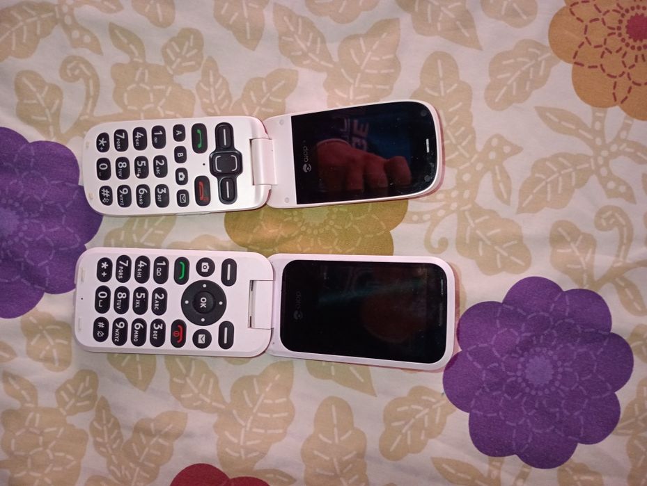 Надійний телефон-розкладачка Doro PhoneEasy 624 (Червоний)