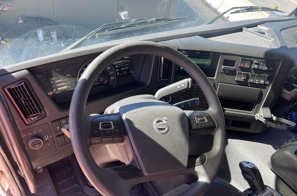 Volvo FMX460 8x4 2021р Самоскид тристороннім розвантаженням
