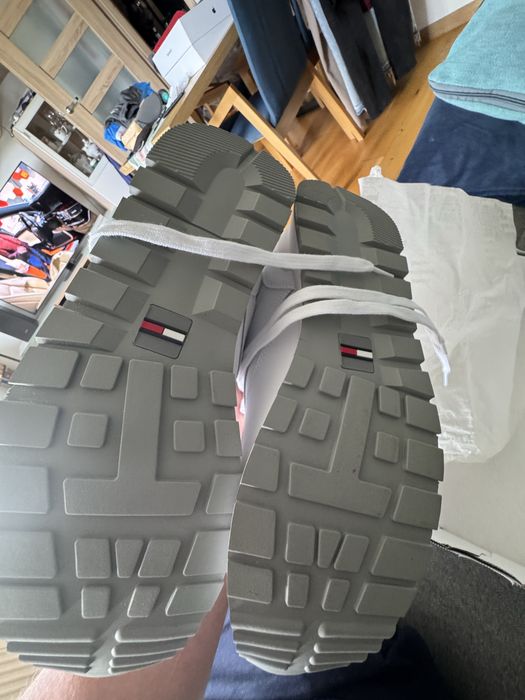 Tommy Hilfiger 44 białe meskie