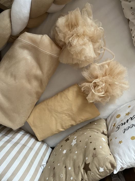 Комплект дитячої постільної білизни з бортиками та балдахіном