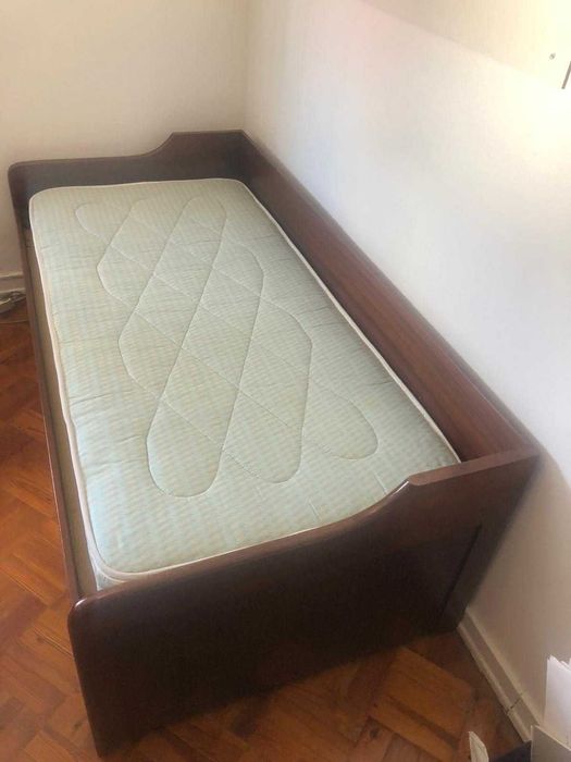 Sofá-cama, 2 colchões