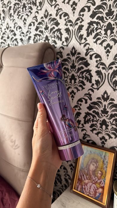Лосьйони Viktoria’s Secret