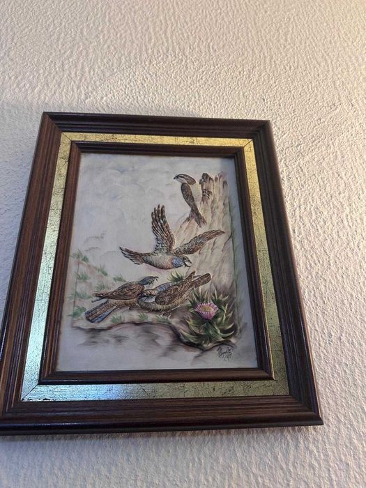 Conjunto de quadros com relevo em porcelana