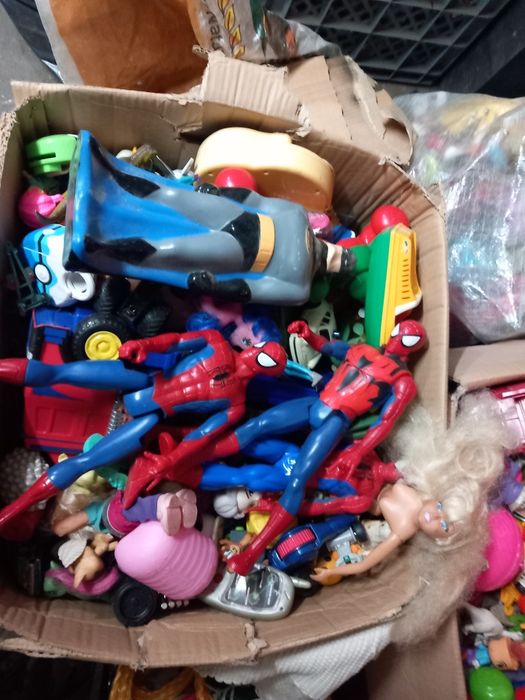 Grande lote de brinquedos 3.000