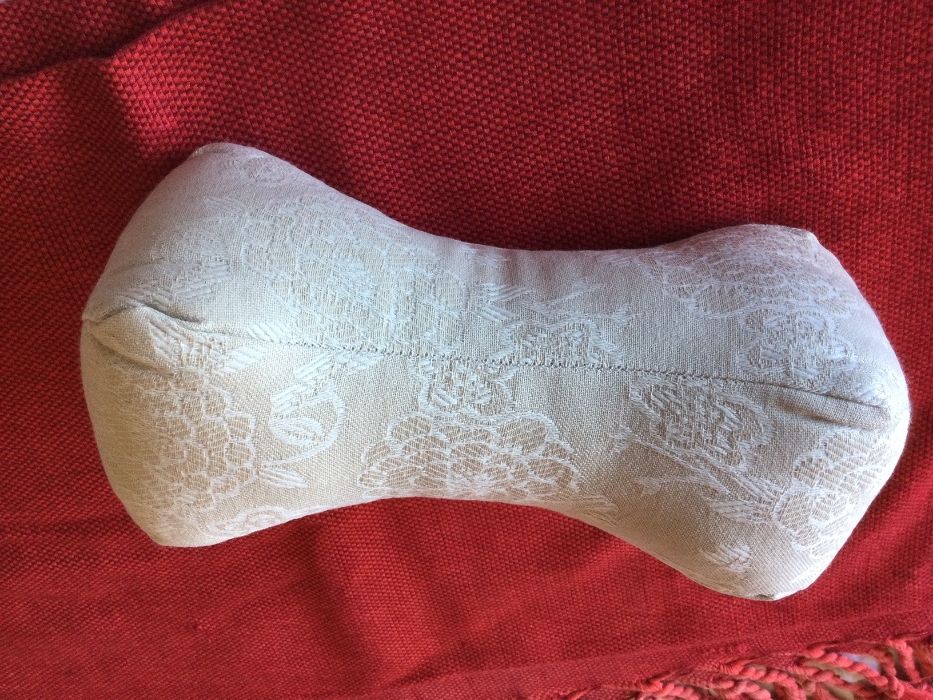 Japanese-style pillow, brand new