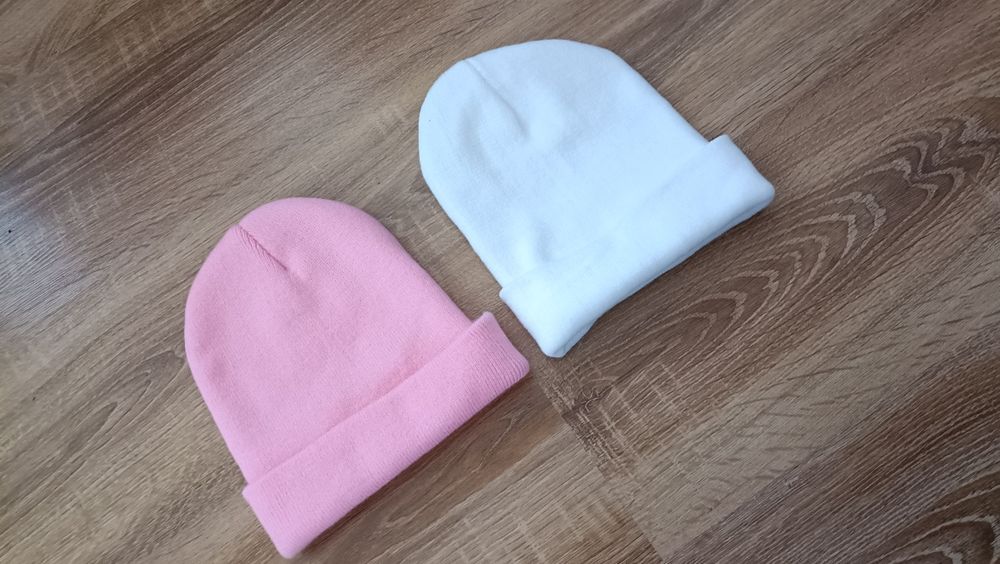 Czapki rozmiar uniwersalny