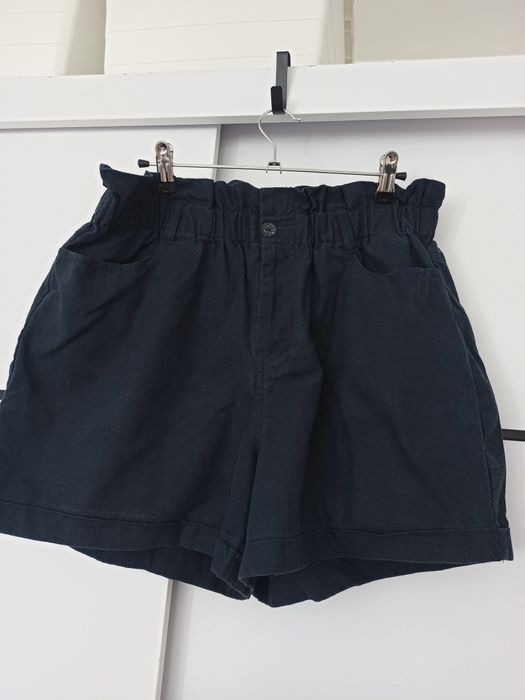 Szorty typu paperbag