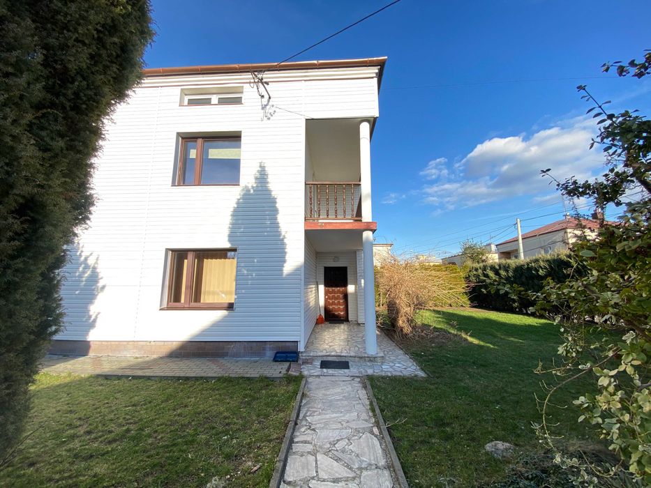 Oferujemy kwatery noclegowe w Mielcu dla pracowników w domu wolnostoją