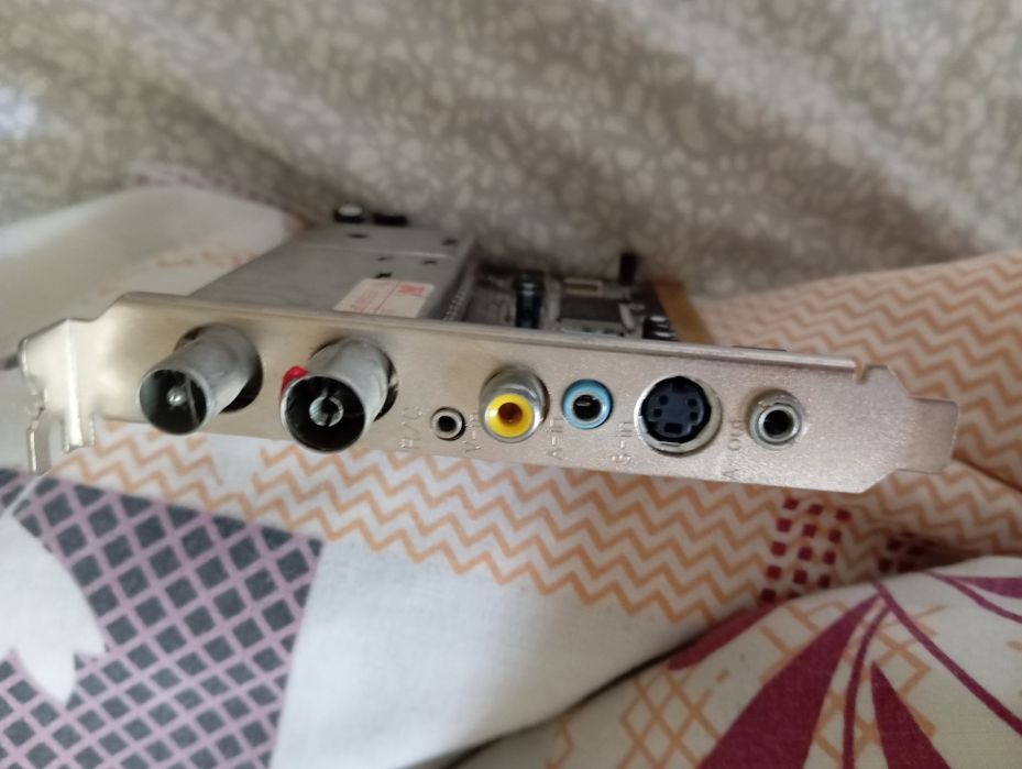 TV тюнер M-TV101 FM