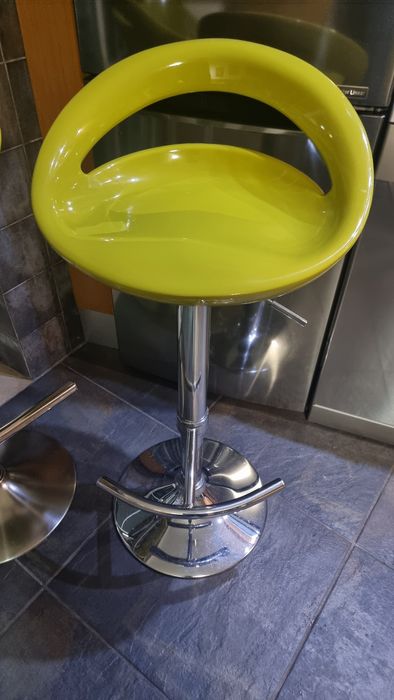 Bancos de cozinha verde