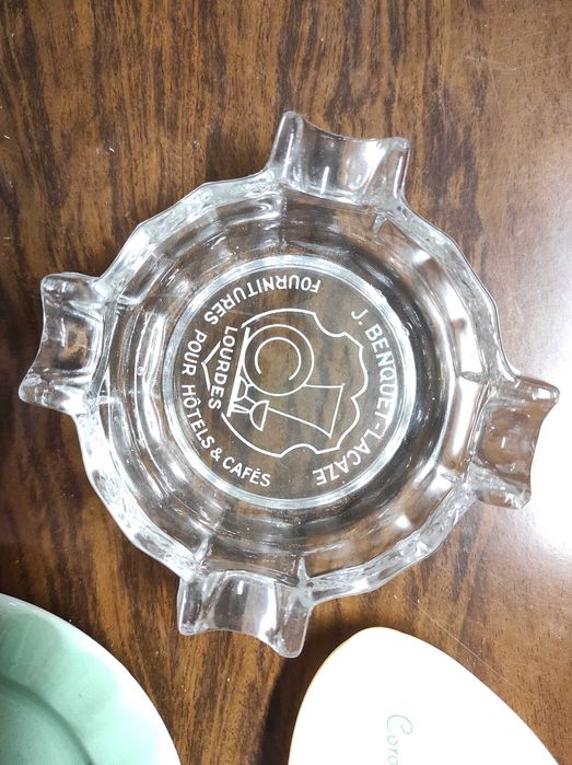 Colecção de cinzeiros de hotel vintage